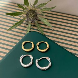 Click simple twist rering