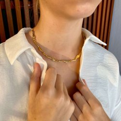Isabella'S Halsk�de