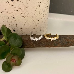Shine ear cuff