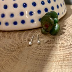 Pins small 